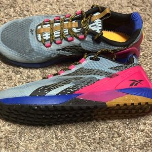 Women runners/cross trainers